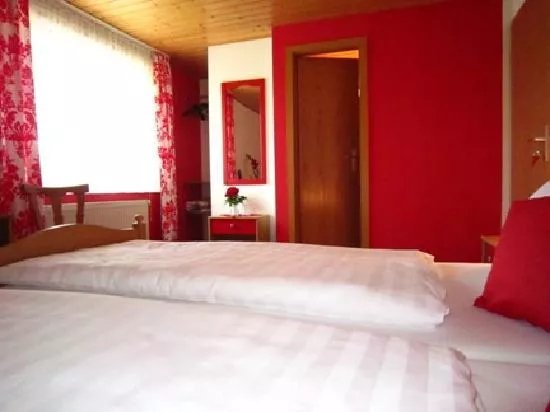 Adelshofen Inn - Bed & Breakfast