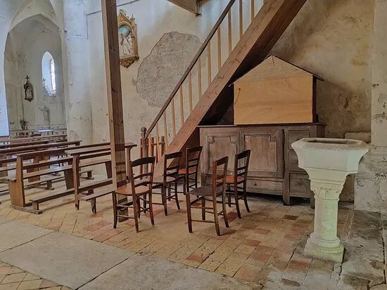 Eglise Saint Maurice A Fouquebrune