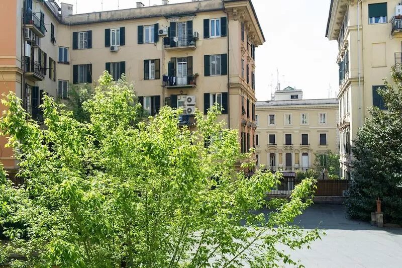 Boezio House, via Boezio 33