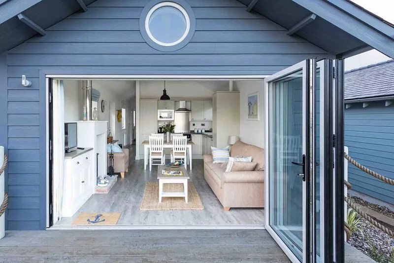Oreo Shack -  a beach house that sleeps 5 guests  in 2 bedrooms