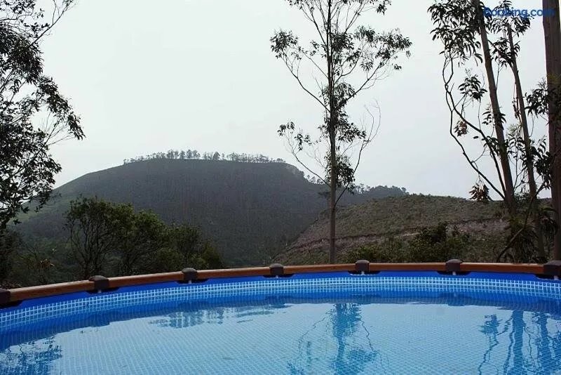 El Pontarron Apartamentos