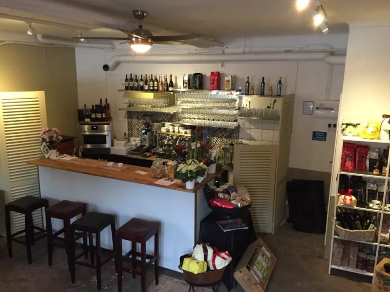 Enrico's Cafe & Vinbar