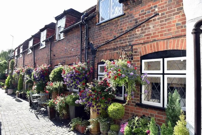 Luxury Central Eton Cottage, 5 minute walk from Windsor Castle. FREE PARKING