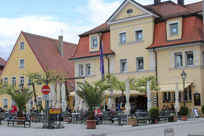 Eiscafe La Piazza