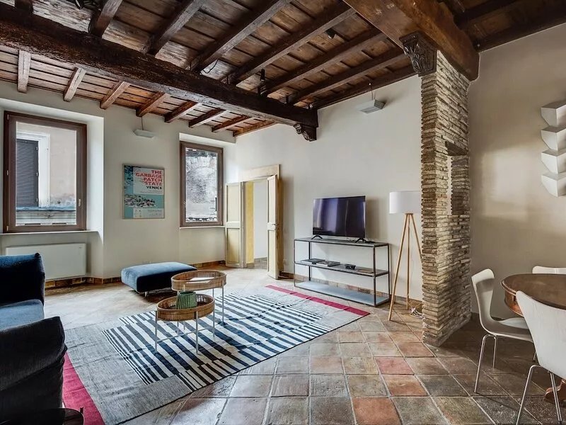 Pantheon Luxury Enchanting Apartment
