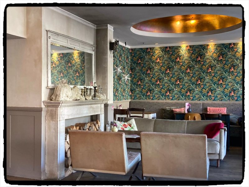 Hoffmanns Cafe Bar