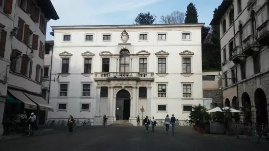 Biblioteca Civica Vincenzo Joppi di Udine