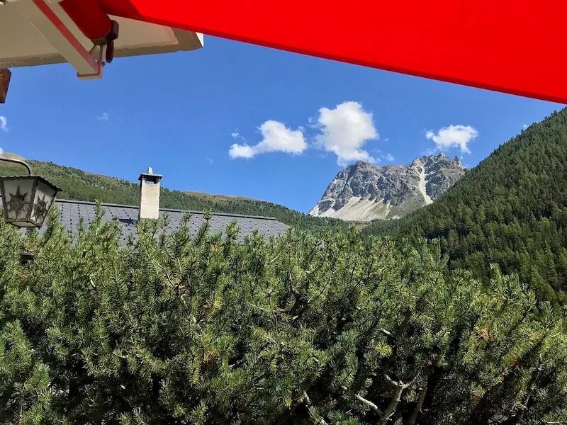 Outside : Chalet for 6 persons near the funicular of St-Luc, terrace with