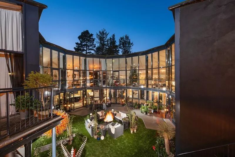Woolbrook Reservoir -  An occasion home like none other, the perfect place for