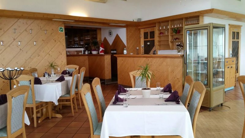 Panoramahotel-Restaurant Harrach