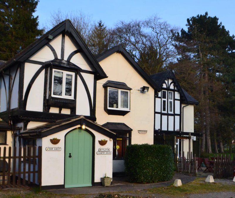 Nettleton Country House