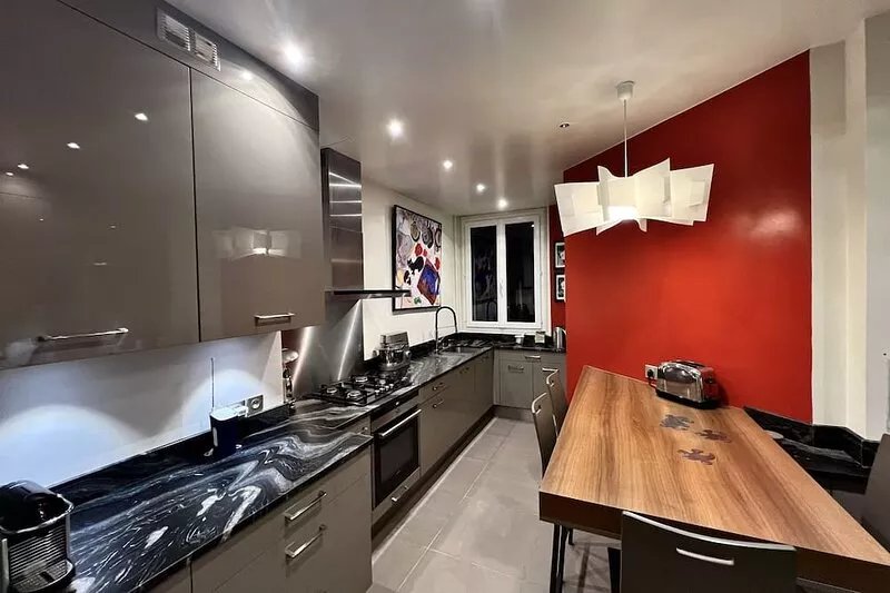 Luxury apartment next to the Trocadéro