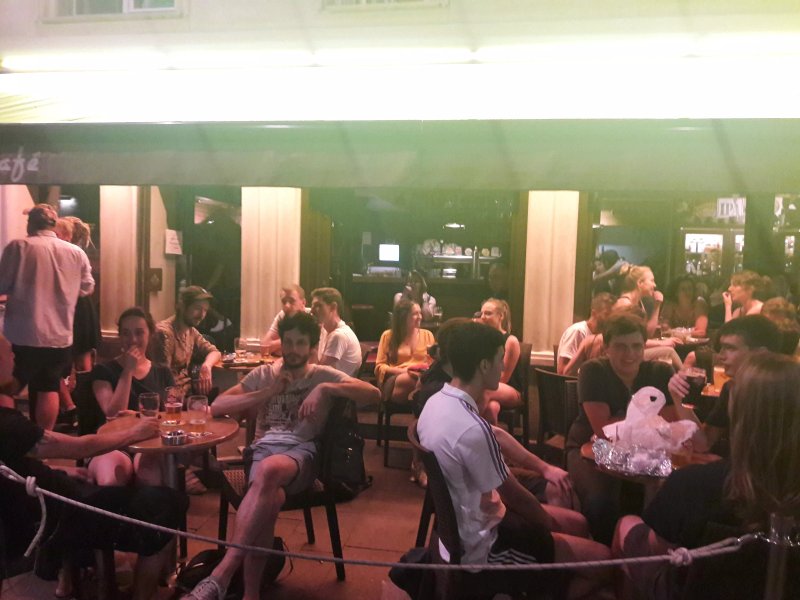 Les Docks Cafe