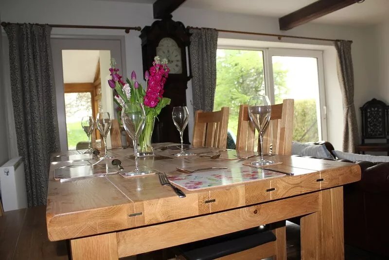 Gorgeous Lakeland cottage with delightful private garden. Free EV charging.
