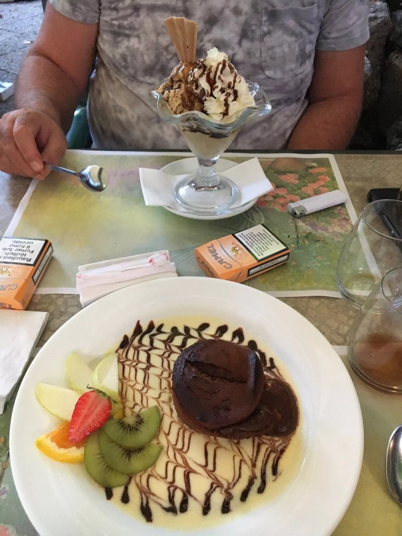La Maison Blanche Restaurant
