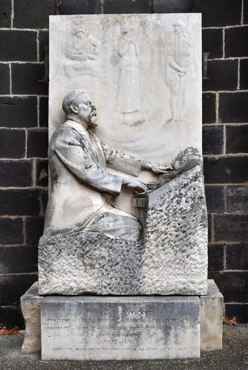 Stone relief of Louis Gemont