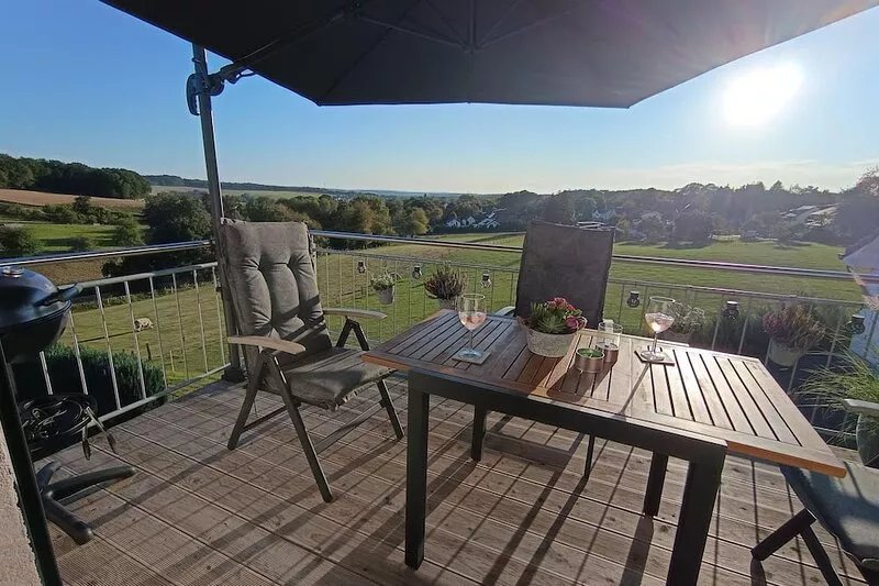 Tanjas Fewo mit Weitblick - Vacation with a view over the Westerwald