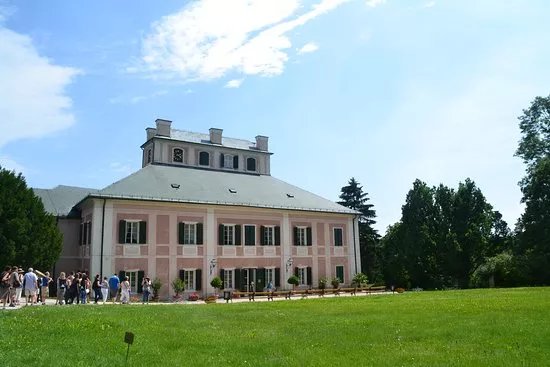Ratiborice State Castle