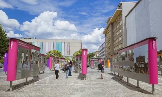Open-Air-Ausstellung "Revolution und Mauerfall"