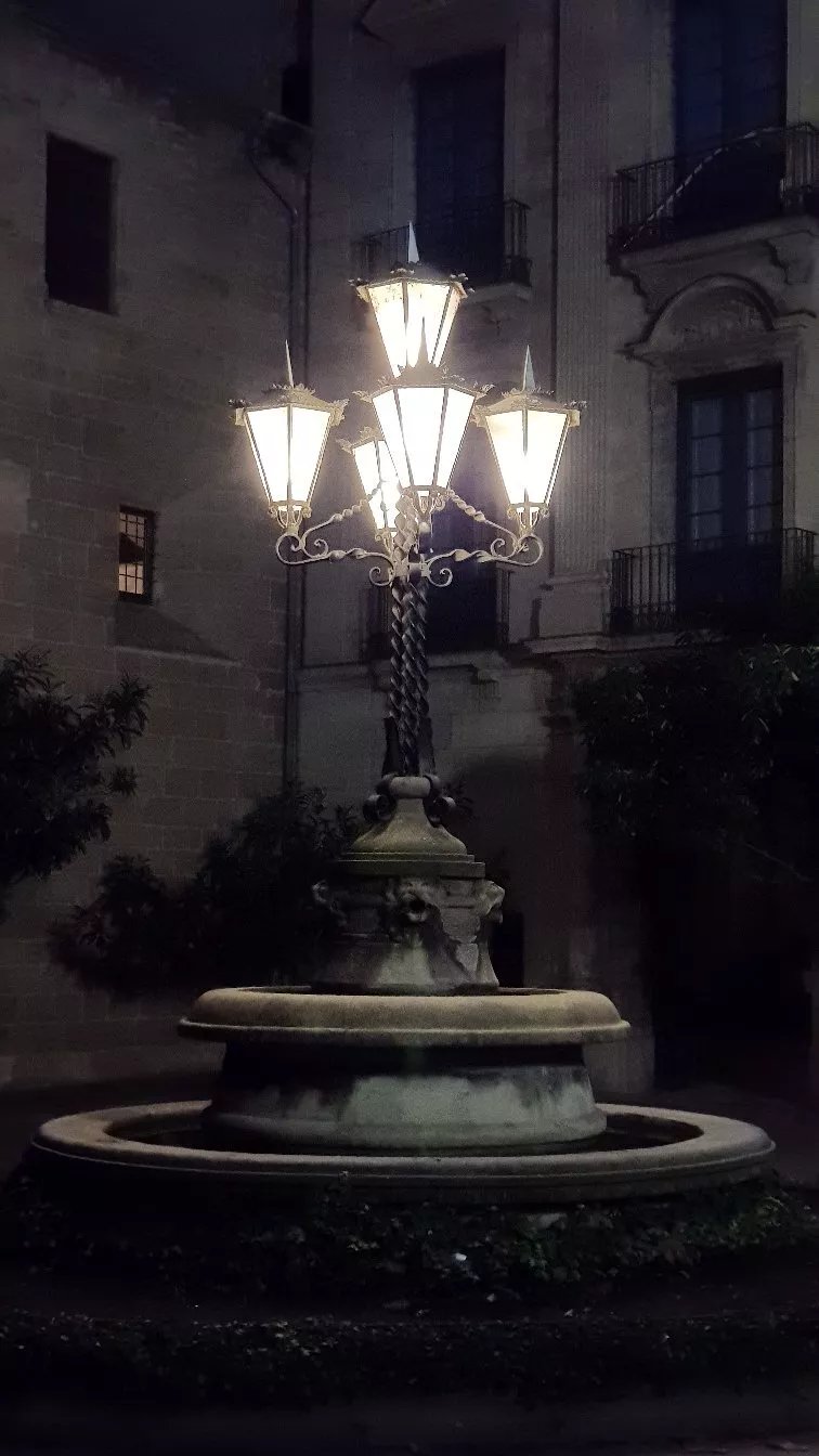 Placa Del Palau Episcopal