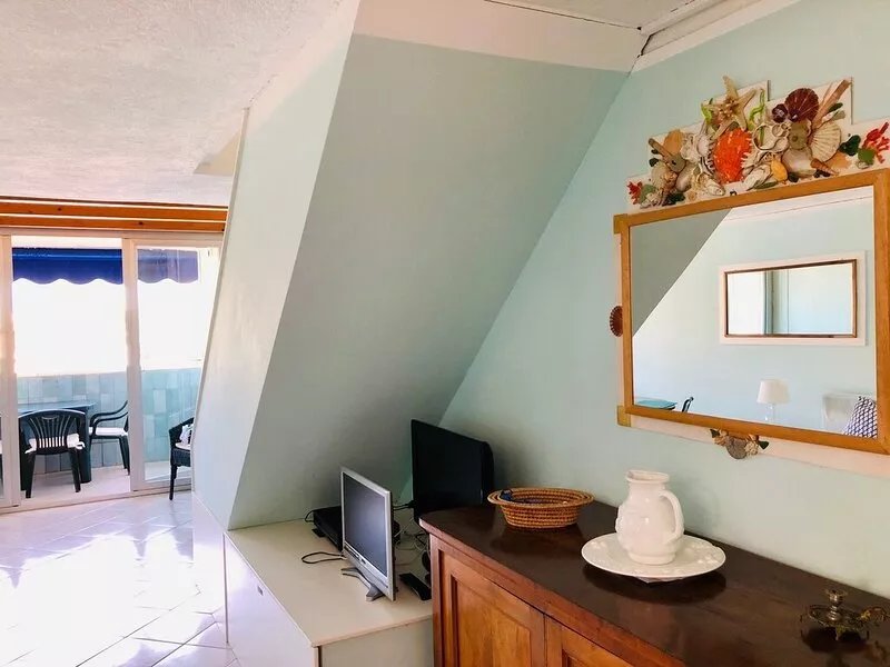 Viareggio Città Giardino sea view apartment with terrace