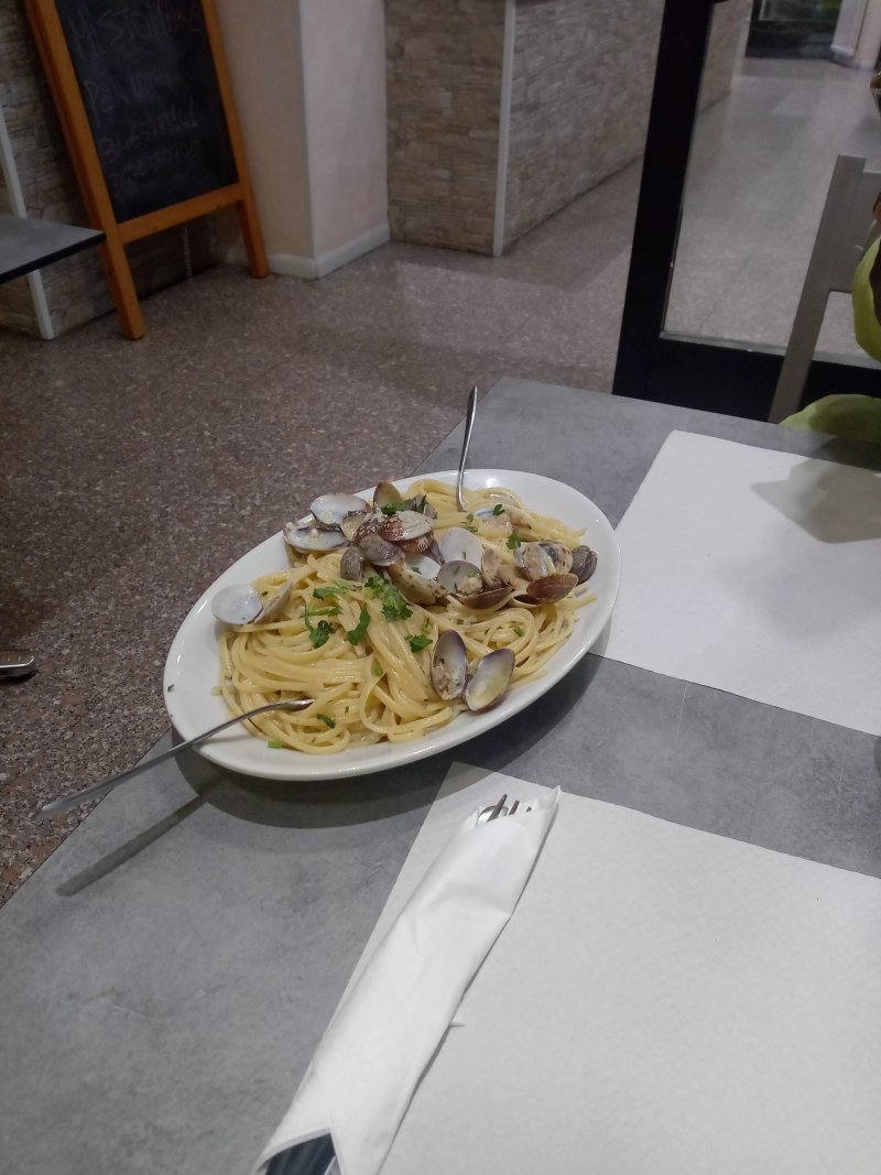 L'Isola della Pizza Pizzeria  e Gastronomia D'Asporto