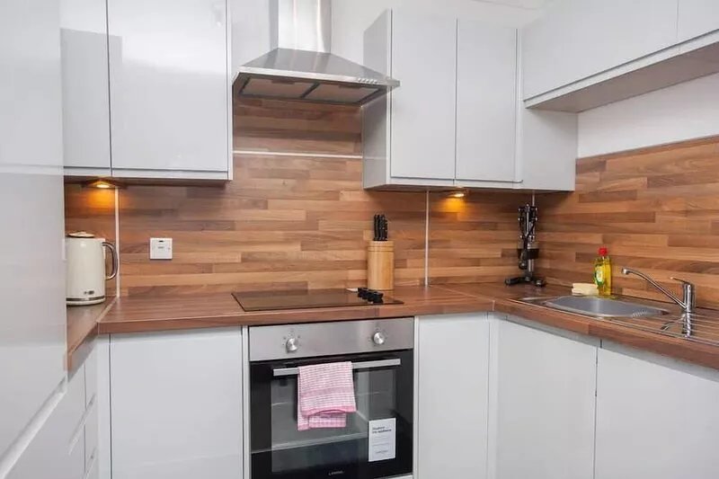 3 Bedroom Duplex with Free Parking