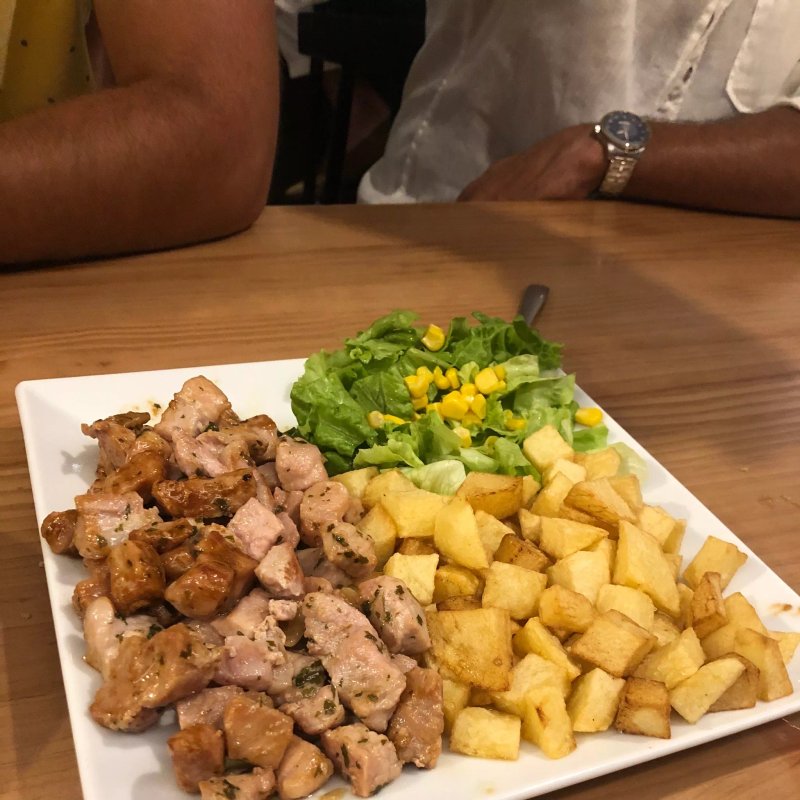 Cafetaperia Plaza