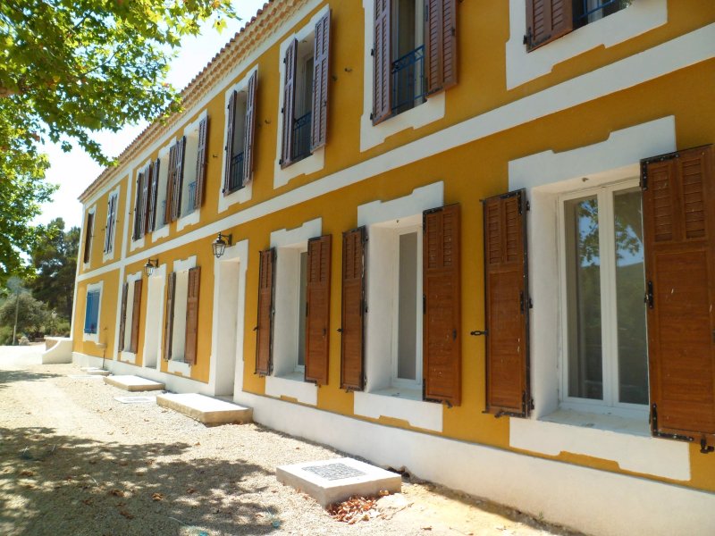 Domaine Du Mas Bleu