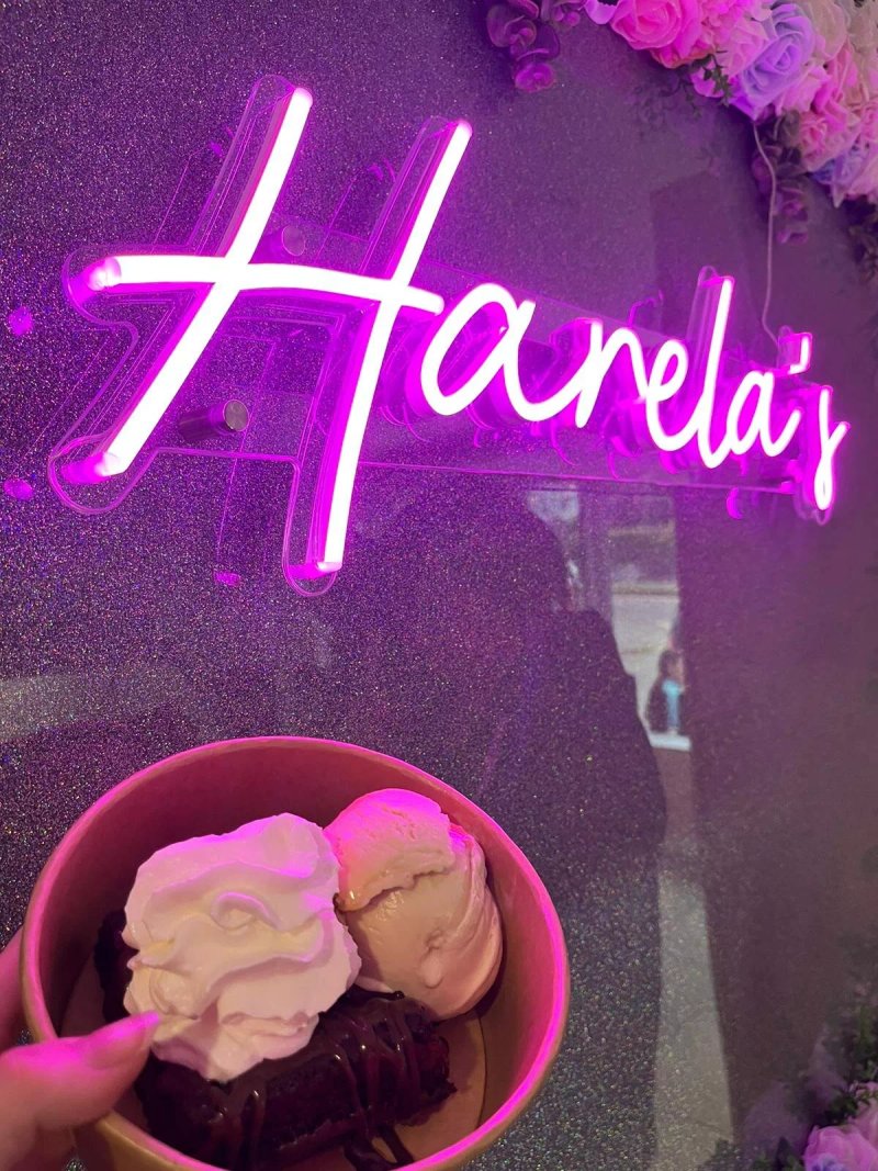 Harela’s Benllech - Parlwr Hufen Ia/Ice Cream Parlour