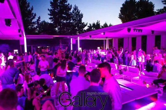 Gallery Club