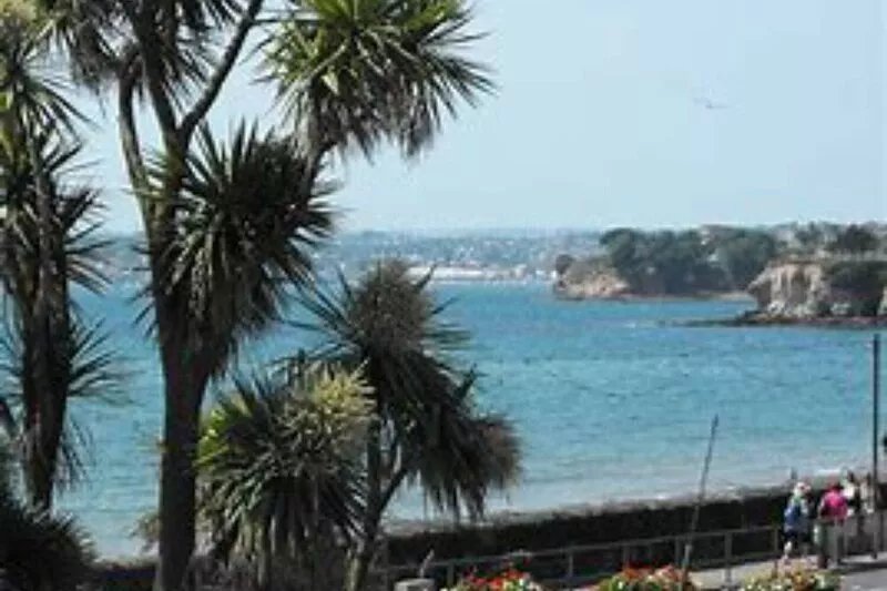 Gold Award winning cottage- with indoor heated pool and games area- pet friendly