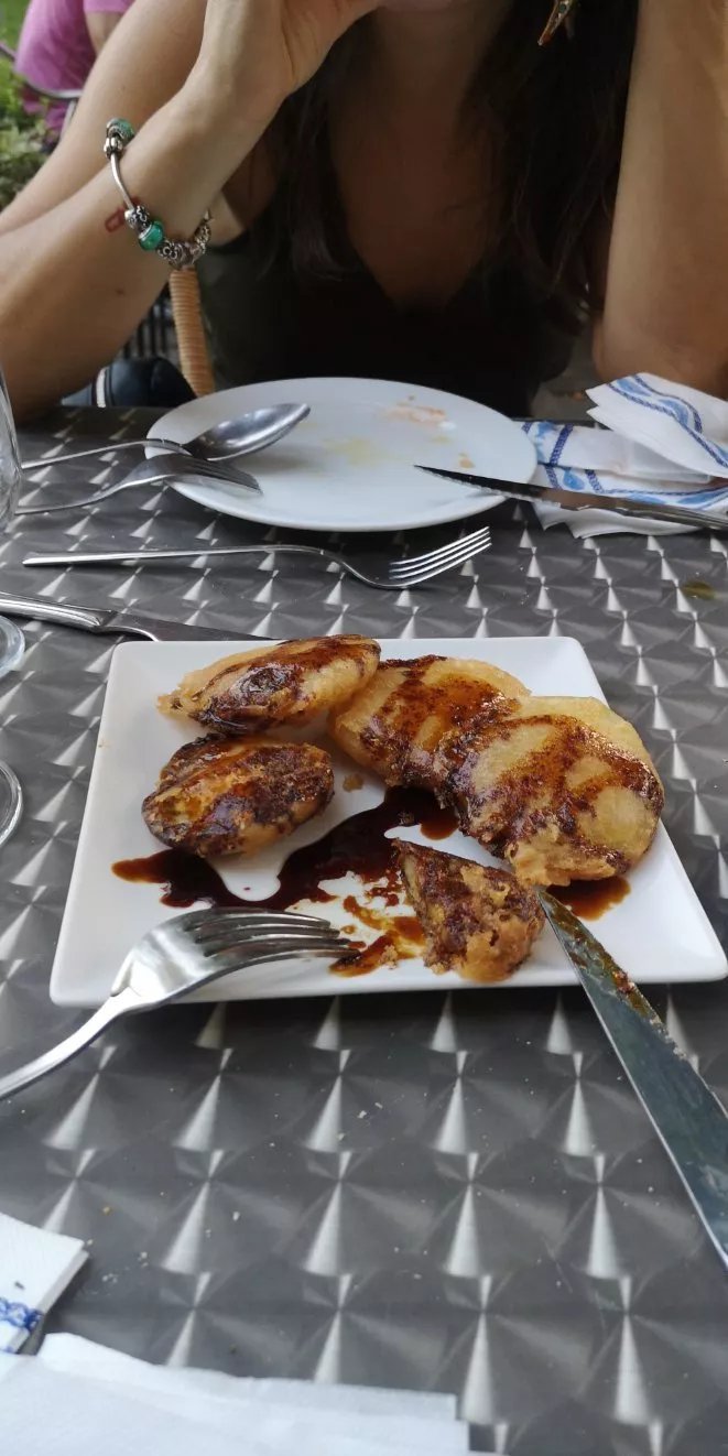 El Porton Cafe y Copas
