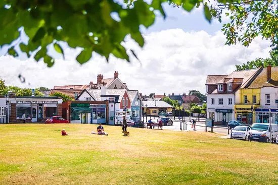 Milford On Sea Village Green