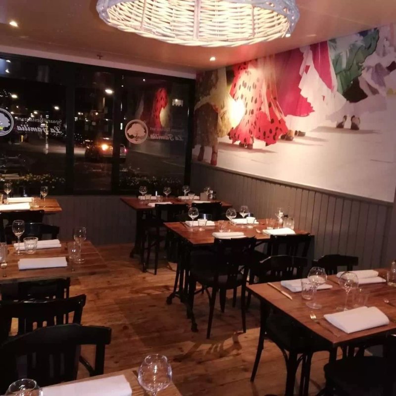 Restaurant La Familia
