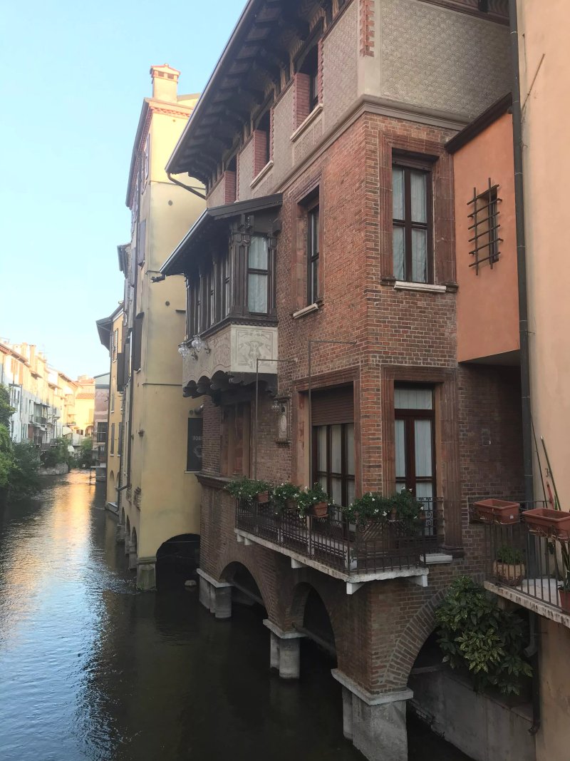 Casa Schirolli