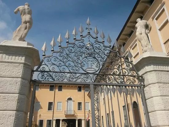 Palazzo Festari