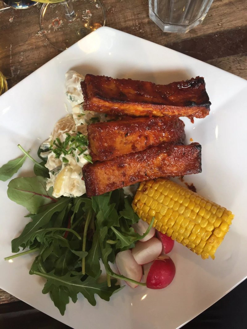 Blackbird - Vegankok & Bar