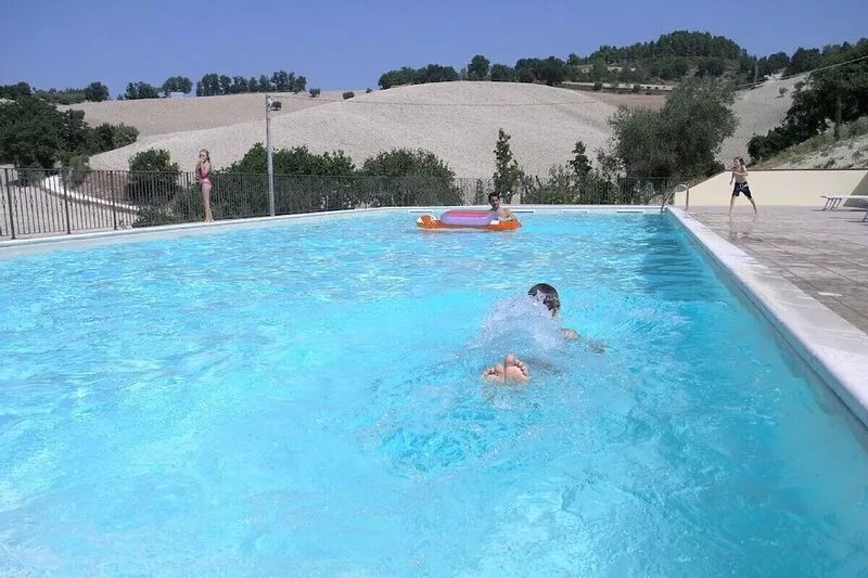Luxury air conditioned apartment with swimming pool and tennis court