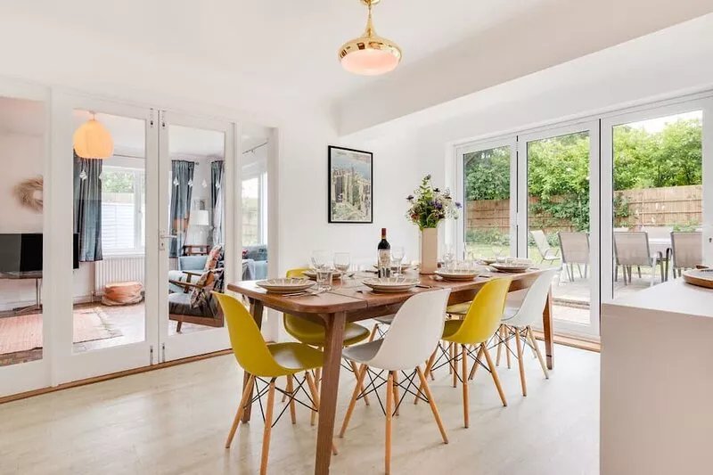 Blauhaus - Four Bedroom House, Sleeps 8