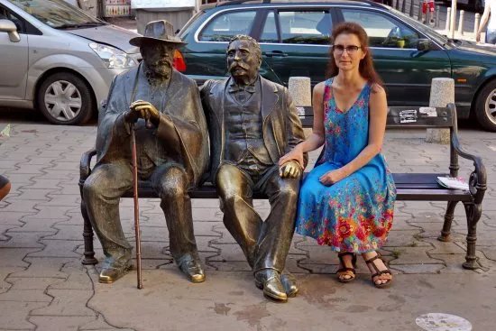 Statue of Slaveikovs