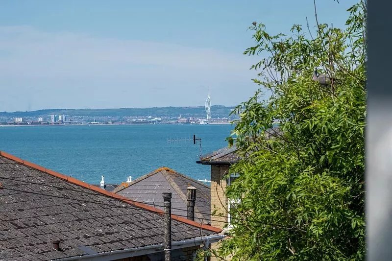 Jumble Cottage, luxury 4 Bed, Seaside Village home
