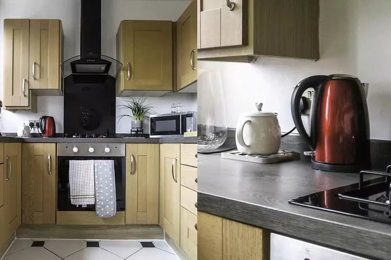 The cottage is a short walk to the Station, with trains to Liverpool / chester,