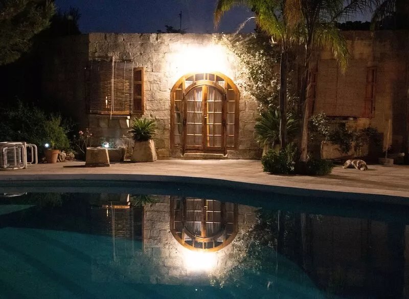 Peaceful location in Wardija near St Pauls Bay- Large Pool and Extensive Gardens