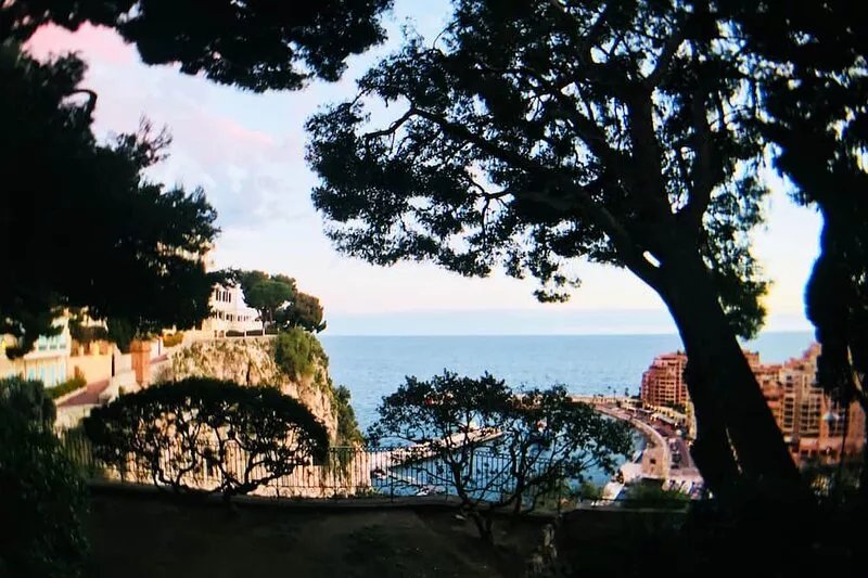 5 MINS WALK HEART OF  MONTE CARLO & CASINO SQUARE! NEAR GRIMALDI FORUM! SEAVIEW!
