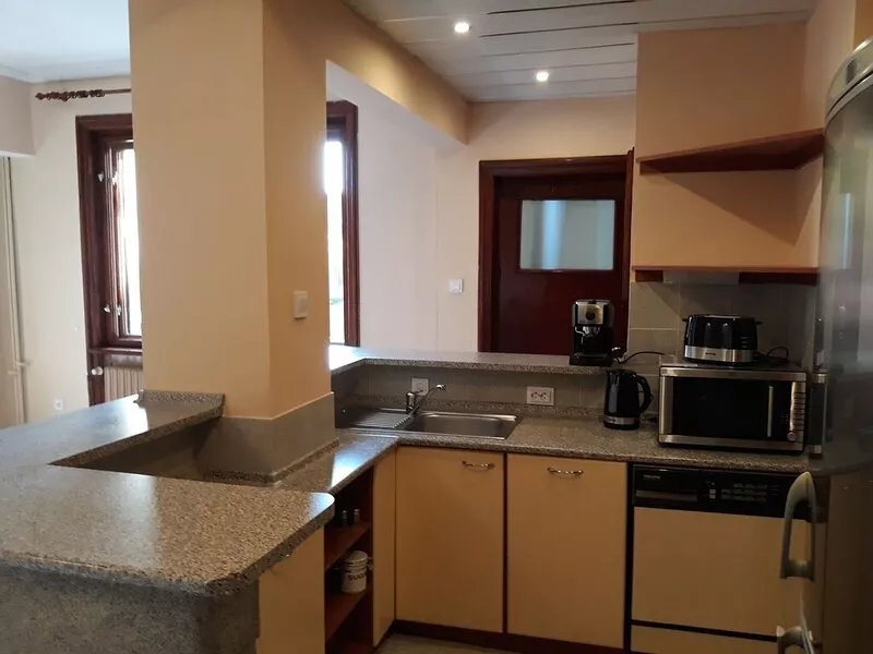 A Cozy Central Apartment With Two Bedrooms
