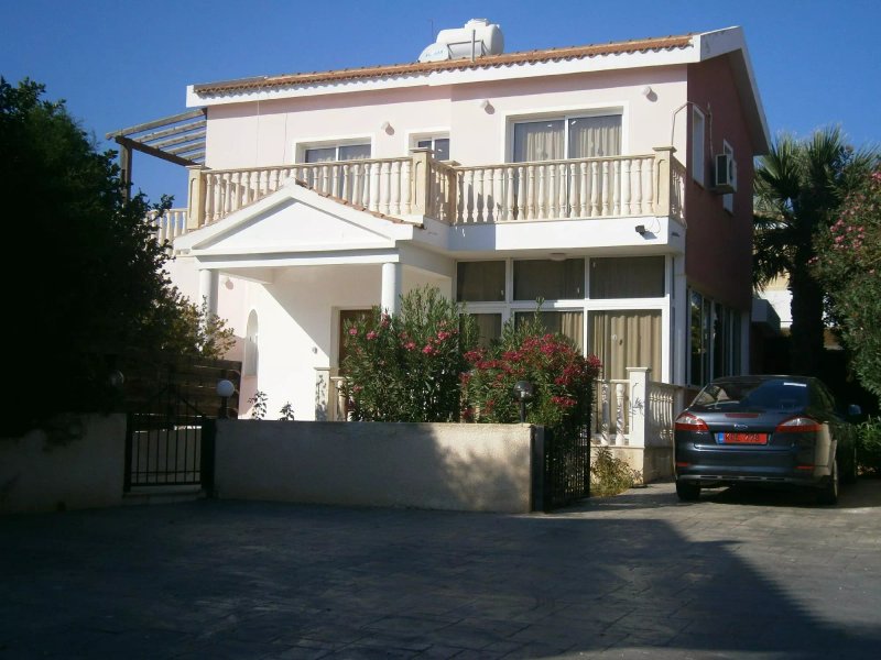 Villas Askos