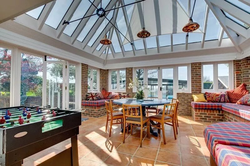 Gildridge House - Four Bedroom House, Sleeps 12