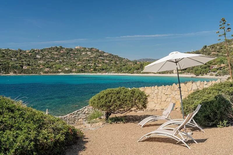 Stella Maris - Sea front Villa with direct access to sea