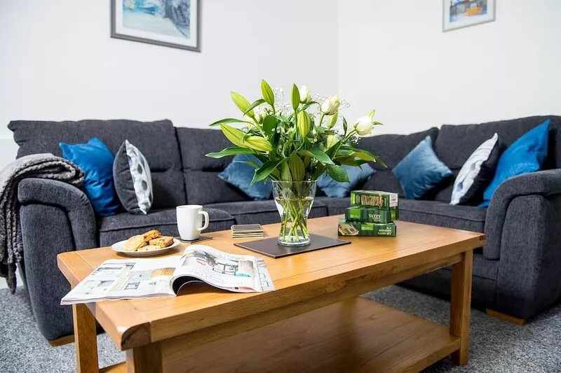 Awel Taf -  a house that sleeps 6 guests  in 3 bedrooms